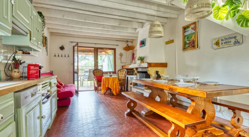 Photo of Les Cracks - Les As Holiday Home 11