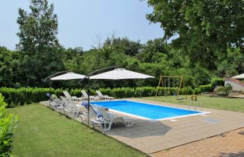 Radmila Holiday Home