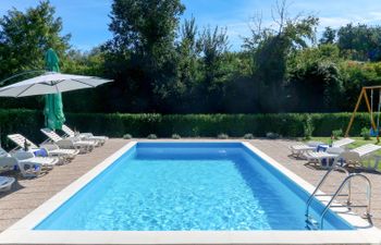 Radmila Apartment 2 Holiday Home
