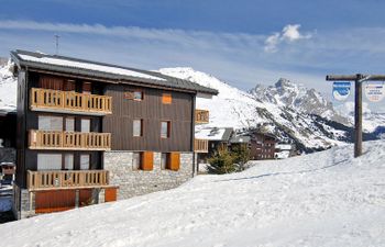 Le Hameau du Mottaret Apartment 3 Holiday Home