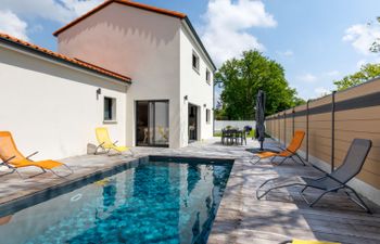 Le Pré Tarin Holiday Home