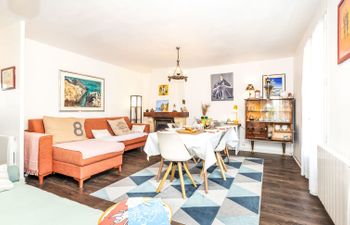 Le Petit Moulin Holiday Home