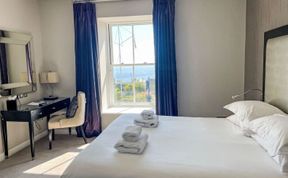 Photo of Llawnroc Rooms Apartment 2