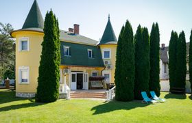 Photo of big-thuja