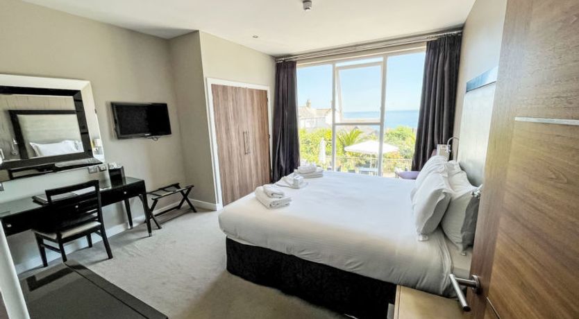 Photo of Llawnroc Rooms Apartment 8