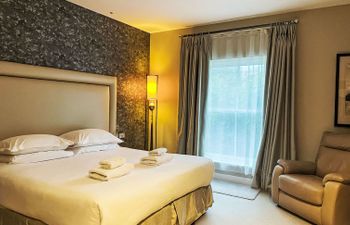 Llawnroc Rooms Apartment 5 Holiday Home