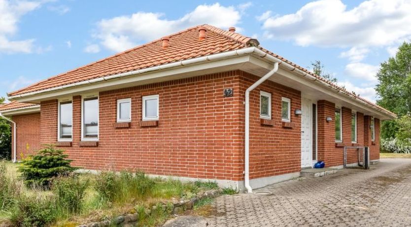 Photo of "Srebra" - 420m from the sea