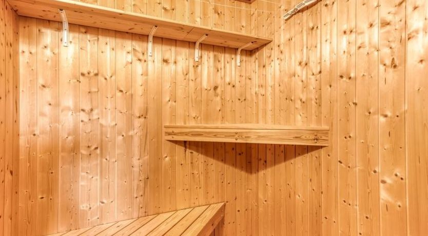 Photo of "Winona" - 250m from the sea