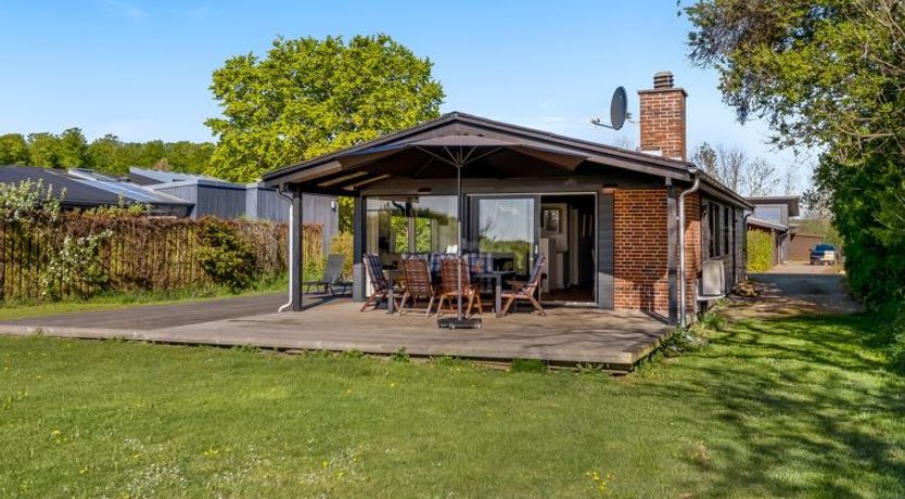 Photo of "Ørn" - 5m from the sea