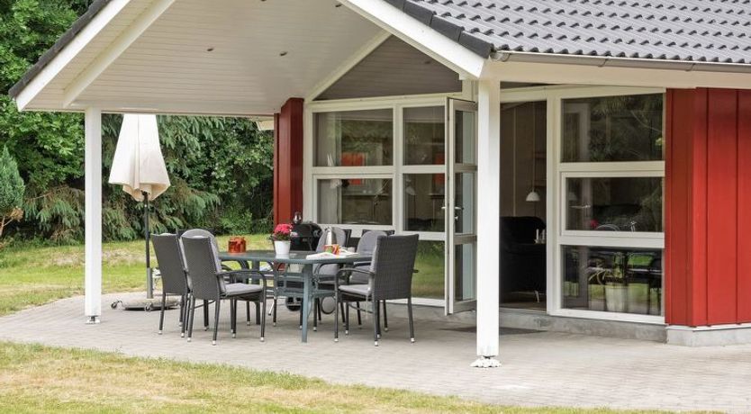 Photo of "Gundel" - 400m from the sea