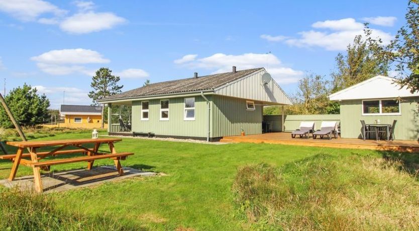 Photo of "Livia" - 900m from the sea