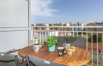 Montcada Holiday Home