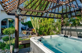 Villa Yakamoz Holiday Home