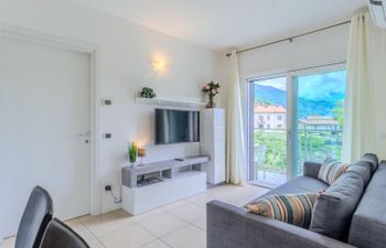 Nancy Holiday Home