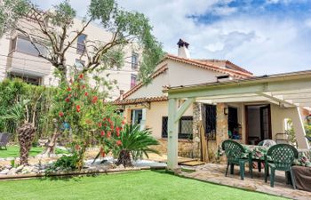 Villeneuve Plage Holiday Home