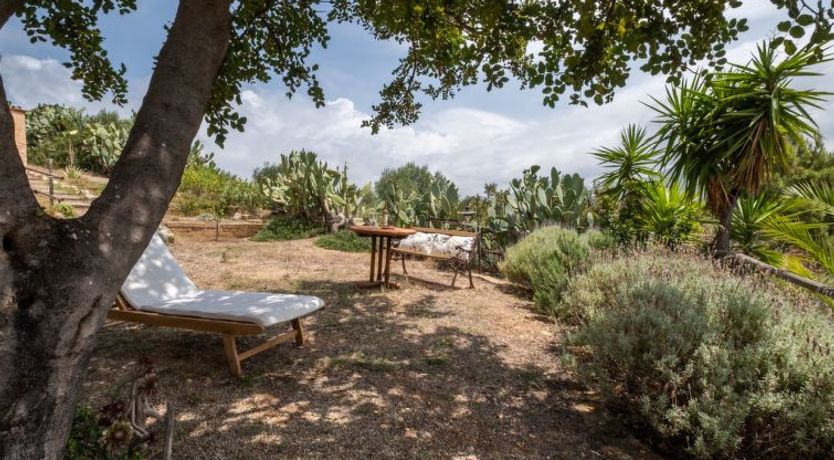 Photo of del Mare dipinto