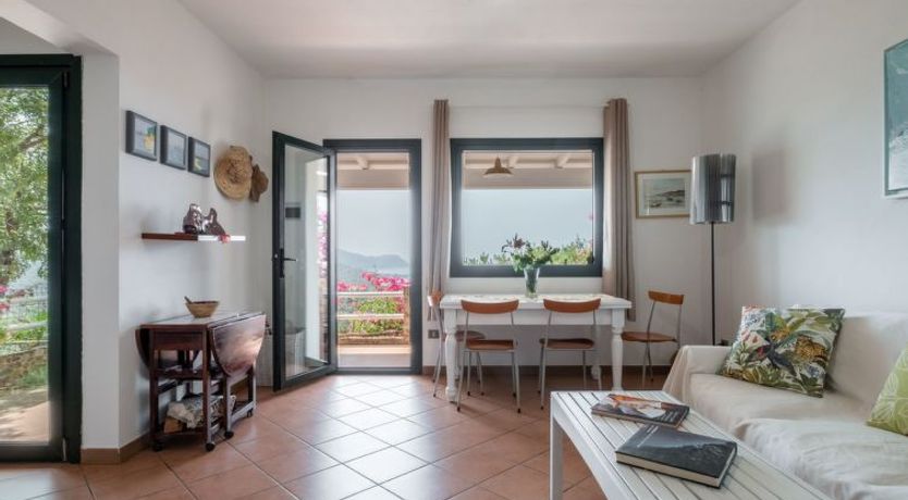 Photo of del Mare dipinto