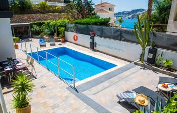 Bugambilla Holiday Home