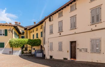 Riva Holiday Home