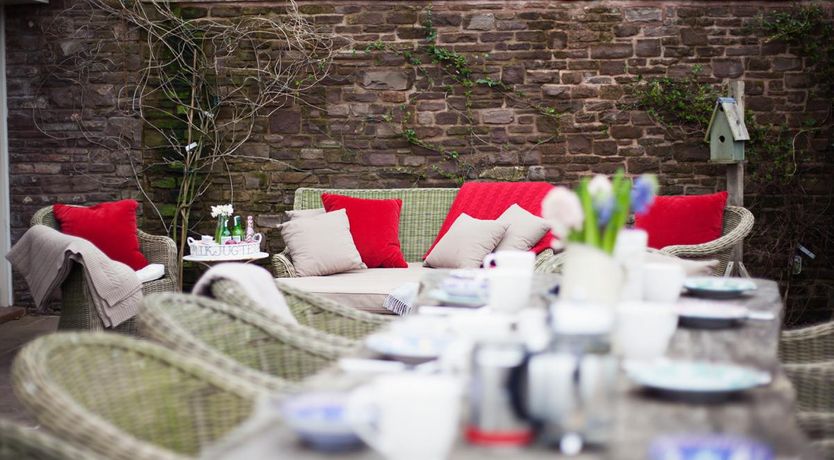 Photo of 6 Bed in Cwmyoy