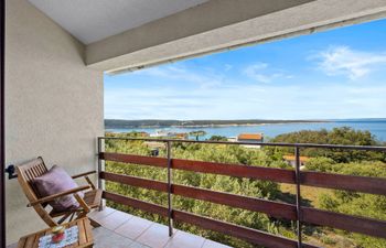 Anamar- One Bedroom Apartment with Sea View Holiday Home