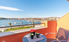 Photo of Wonderful Balcony with Sea View - Apt Sunset