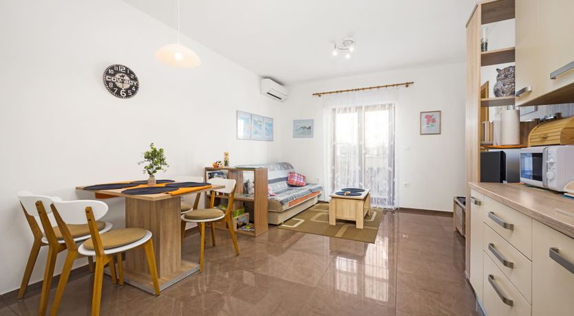 Photo of Cute City Apt with a Relaxing Terrace - Tania