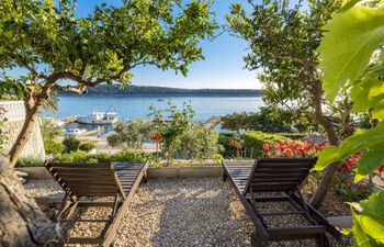 Sea View and Boat Mooring - Jurica (Studio)  Holiday Home