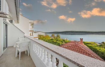 Spectacular Sea View, Mooring - Jurica (Petra)  Holiday Home