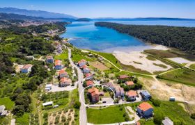 Photo of seafront-apt-for-family-vacation-neda-ruzmarin