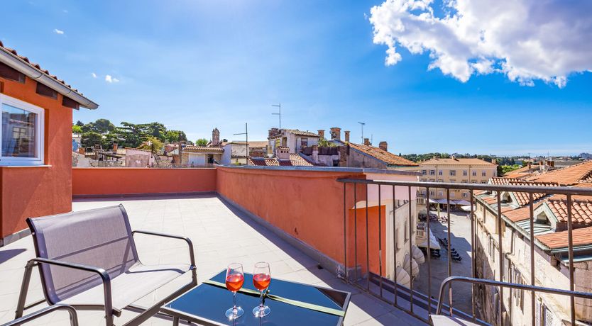 Photo of Pula City Center Getaway - Studio Capitolina  