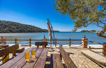 Sea View Summer Paradise - Emily 2 Holiday Home