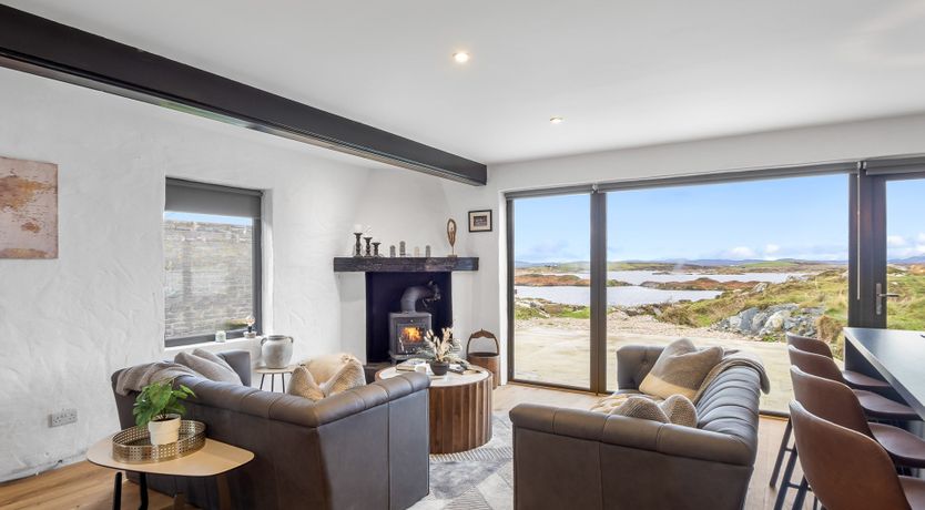 Photo of GarraÍ Locha - Luxurious Cottage