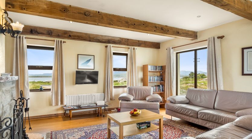 Photo of Glynsk Pier Cottage