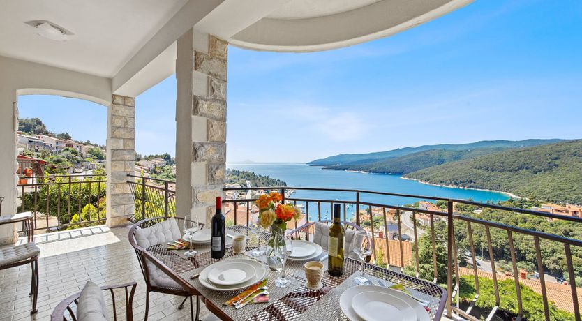 Photo of Lady M Gold - Balcony and Sea View