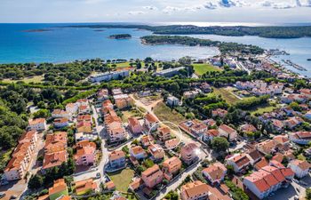 Studio Mijic 3  Holiday Home