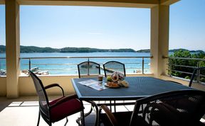 Photo of Villa Gulli - Apartment Gold with Private Beach
