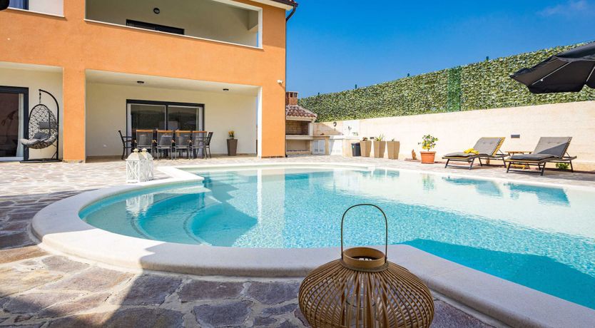 Photo of Villa Nur Amela - Pool, Jacuzzi, Darts