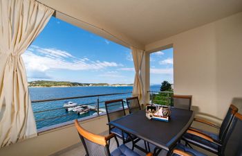 Villa Gulli - Apartment Sunset Holiday Home