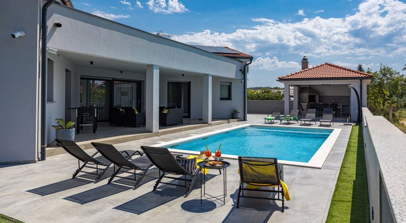 Photo of Villa Speranza with Private Illuminated Pool 