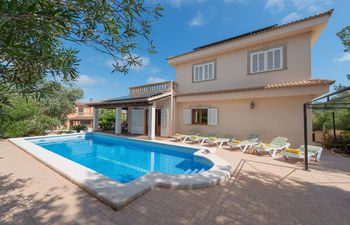 YourIsland Villa Son Serra Holiday Home