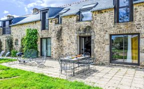 Photo of Karvez Holiday Home 3