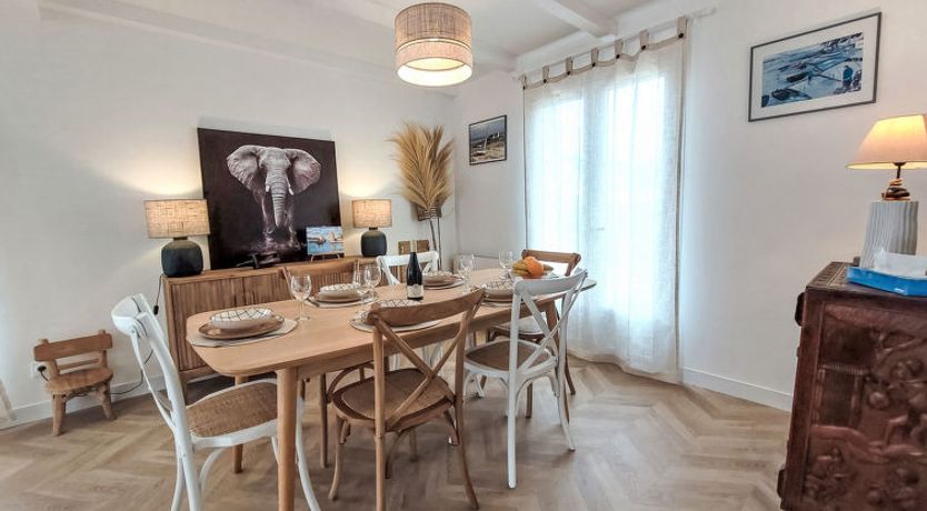 Photo of Plage, port et commerces à 2 pas