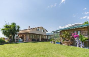 Casa Al Pianaccio Holiday Home