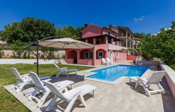 Villa Gabi Holiday Home