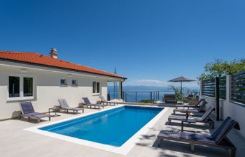 Villa Aria Holiday Home