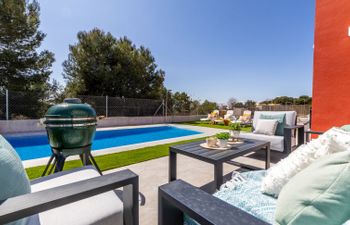 Alba Holiday Home