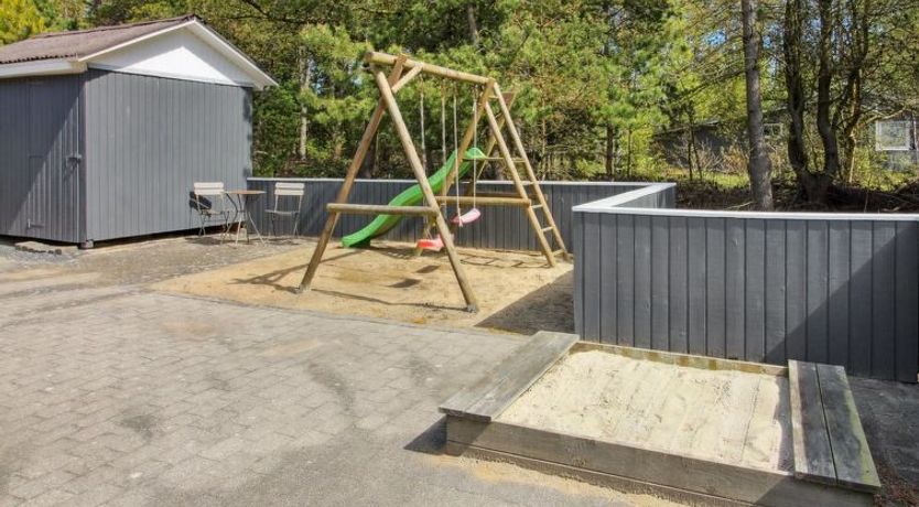 Photo of "Kiowa" - 4km from the sea