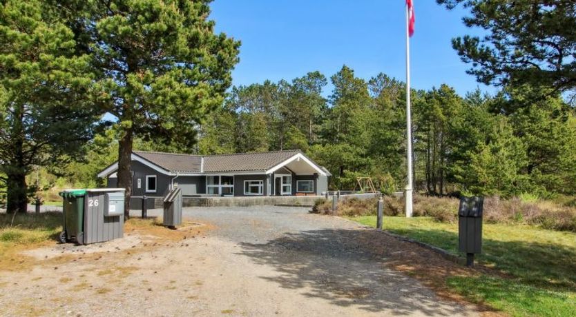 Photo of "Kiowa" - 4km from the sea