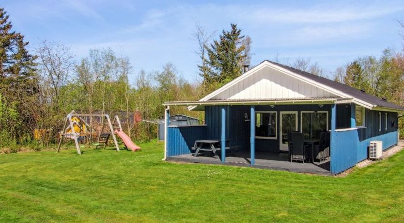 Photo of "Alia" - 30km from the sea